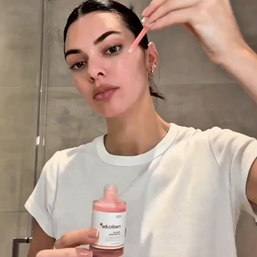 Medicube PDRN Pink Peptide Serum